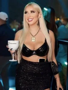 Chicas escorts en La Coruña: 🇬🇧🇪🇦Soy realmente la cita soñada con la que salir...te acompaño...