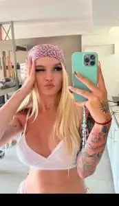 Travestis en Granada: Me llamo Adhara, acabo de llegar a la ciudad y me gustaría conocer gente...