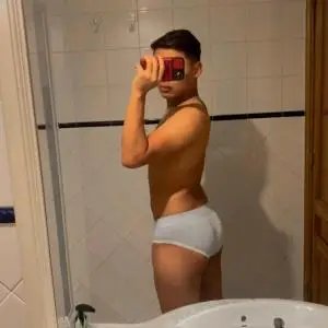 Hombre de compañía en Sevilla: DIEGO, JOVENCITO LATINO GUAPO Y MUY  💯💯 24 HORAS DE DIVERSIÓN📲⭐...