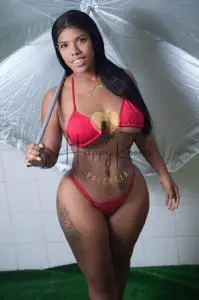 Chicas escorts en Valencia: Pamela cariñosa completa desde 20€