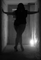 Acompañante en Madrid: Española Educada y muy divertida curvy gordita